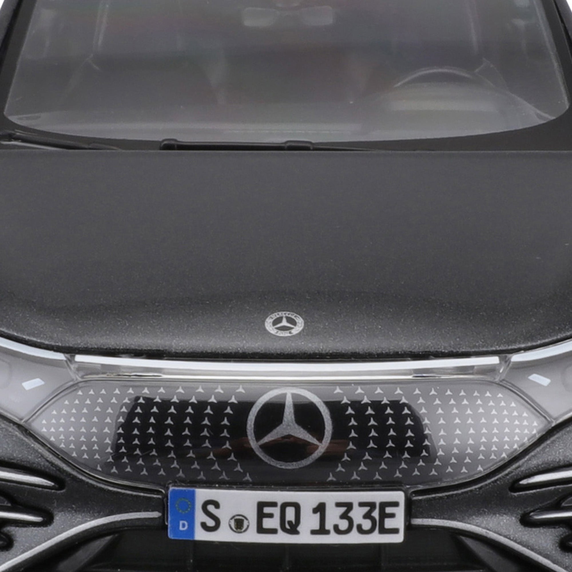 Maisto 1:24 2022 Mercedes Benz EQS