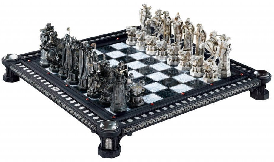 Harry Potter Final Challenge Chess Set