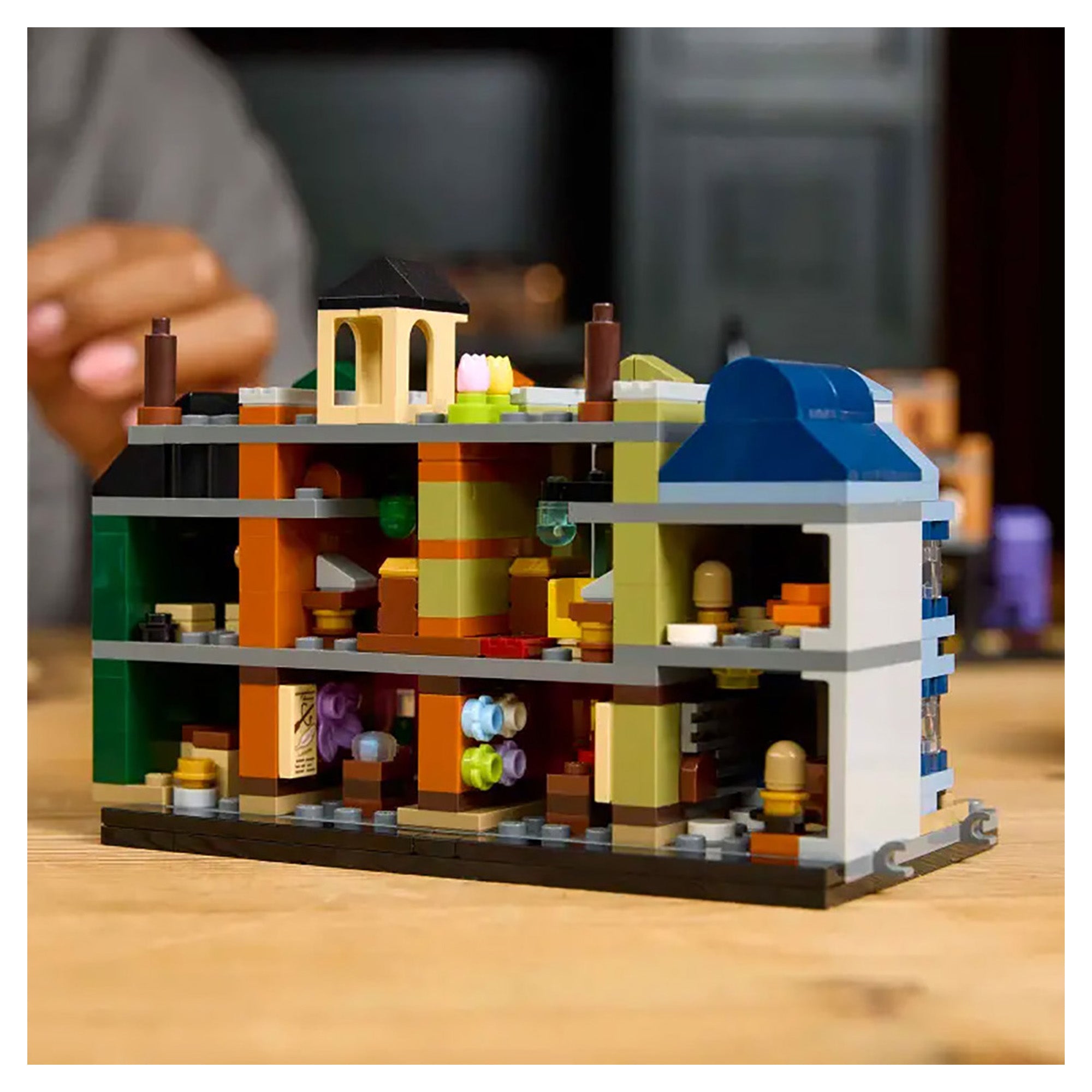 LEGO Harry Potter Diagon Alley Wizarding Shops 76444