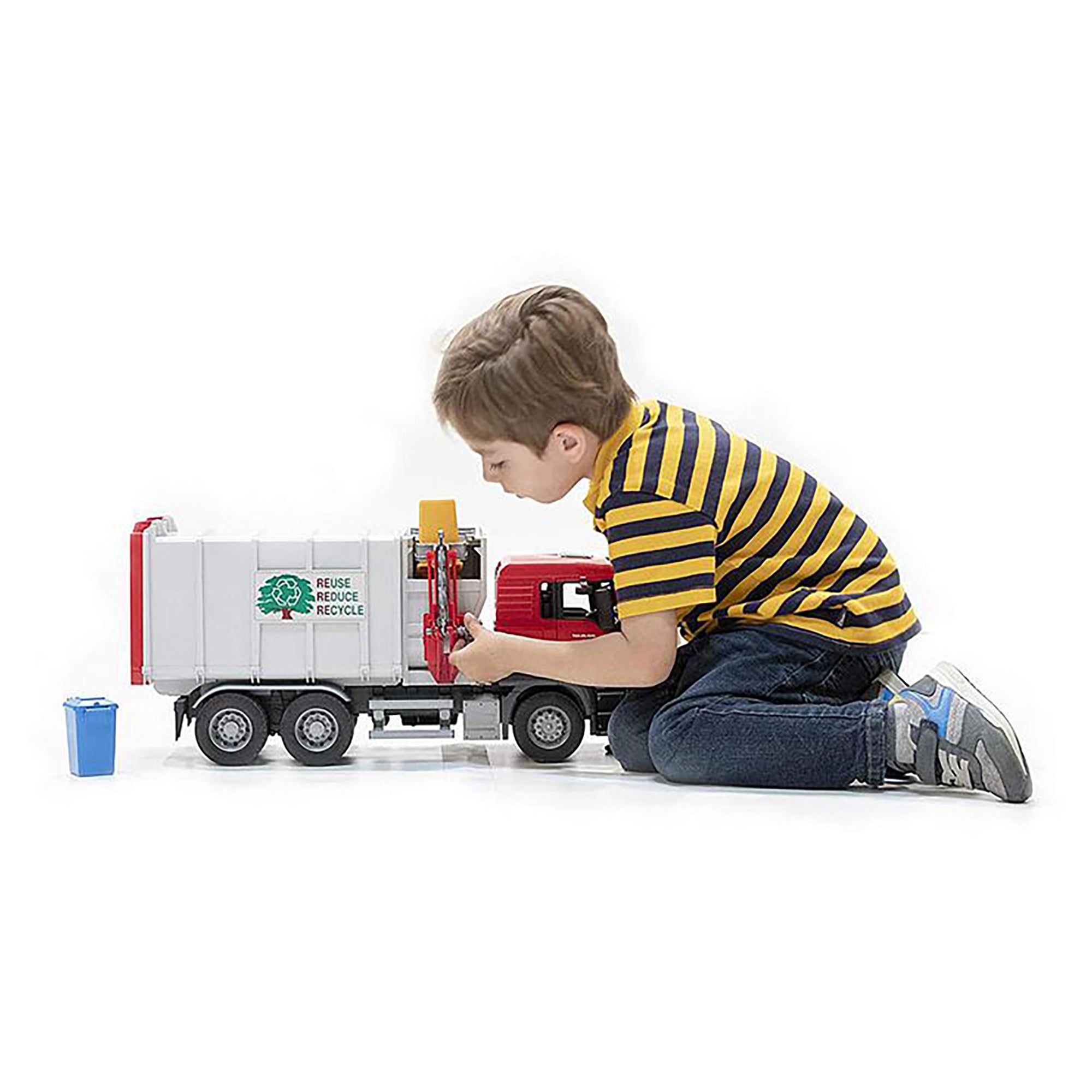 Bruder 1/16 MAN TGS Side Loading Garbage Truck